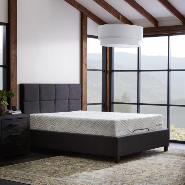 Embark 14" CoolSync™ Mattress bedroom side 